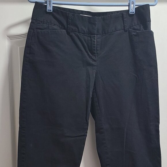 ANN TAYLOR LOFT BLACK CAPRI PANTS - STYLE: JULIE - SIZE 4 - Picture 1 of 15